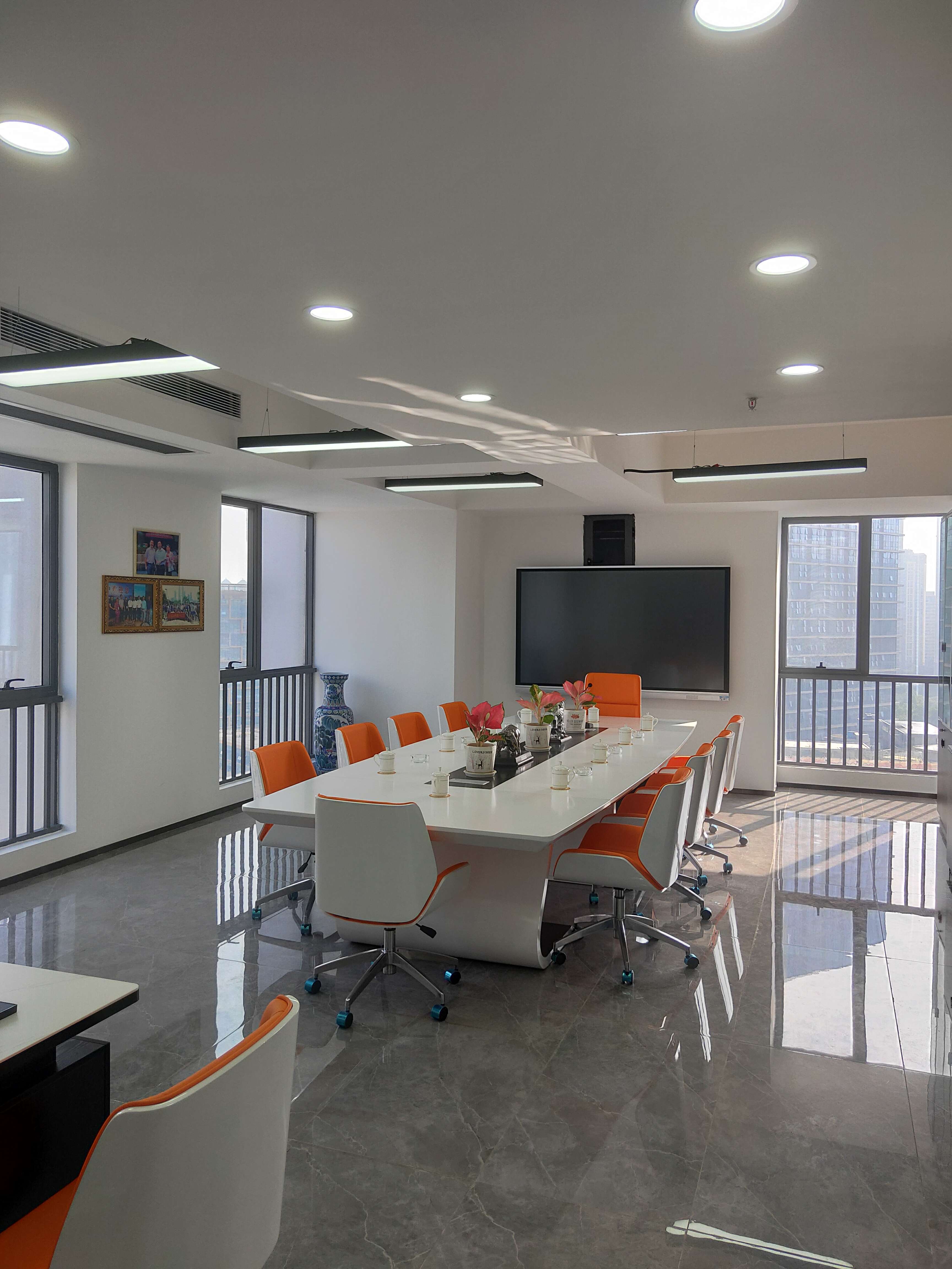 会议室(1).jpg